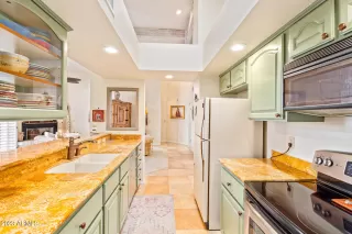 Photo #2: 6635231 Listing