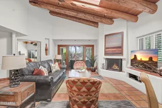 Photo #1: 6635261 Listing