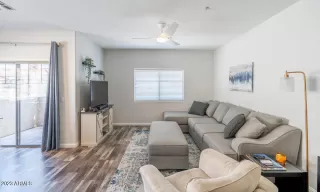 Photo #6: 6635465 Listing