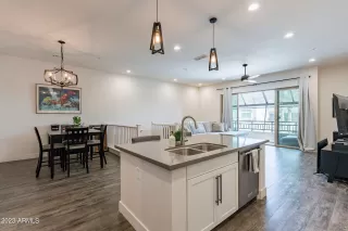 Photo #2: 6635519 Listing