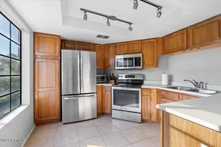 Photo #6: 6635529 Listing 