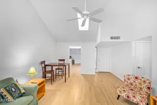 Photo #5: 6635670 Listing 