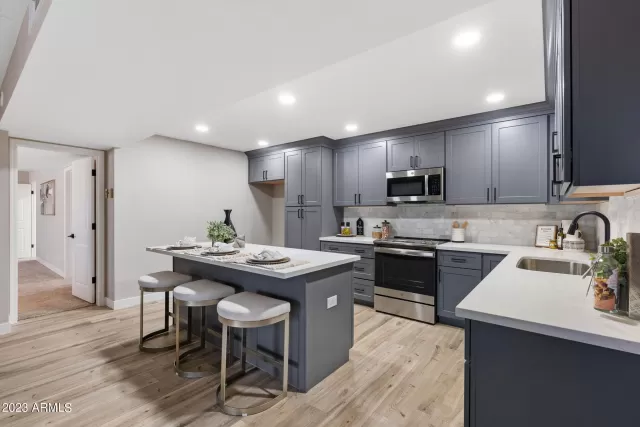 MLS: 6635846 Condo For Sale