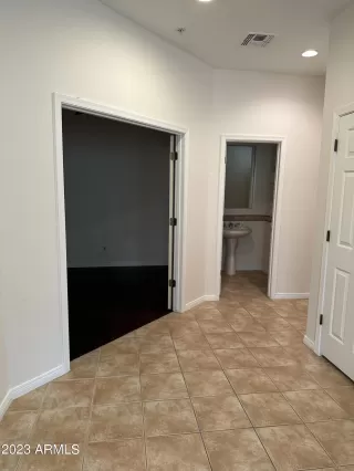 Photo #5: 6635871 Listing 