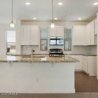 Photo #6: 6636083 Listing