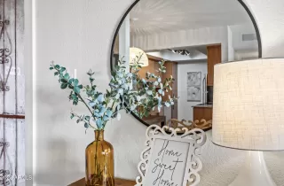 Photo #6: 6636260 Listing