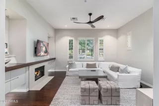 Photo #5: 6636302 Listing 