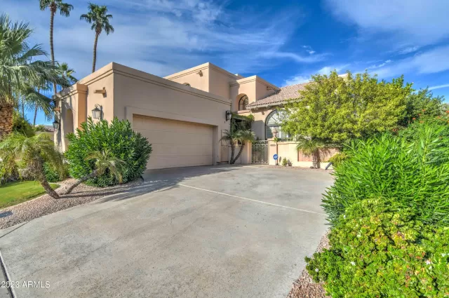 MLS: 6636355 Condo For Sale