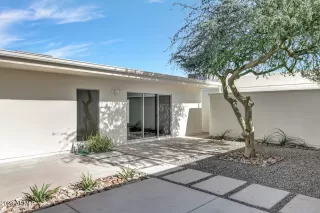 Photo #3: 6636521 Listing