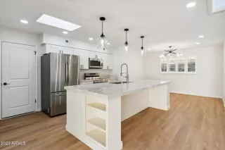 Photo #4: 6636523 Listing