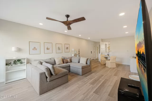 MLS: 6636629 Condo For Sale