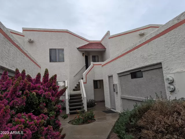 MLS: 6636651 Condo For Sale