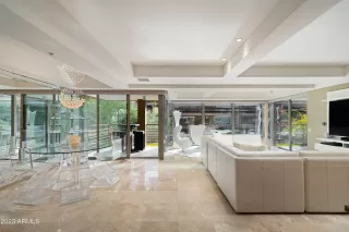 Photo #1: 6637093 Listing