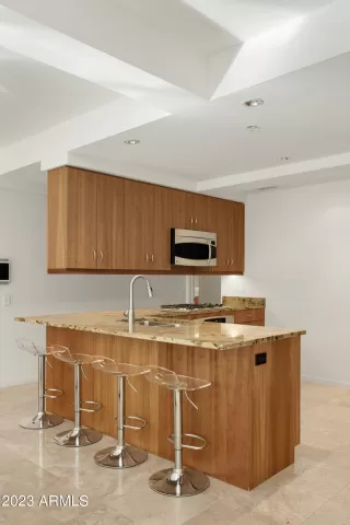 Photo #5: 6637093 Listing