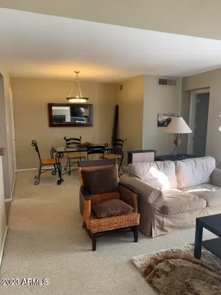 Photo #1: 6637130 Listing