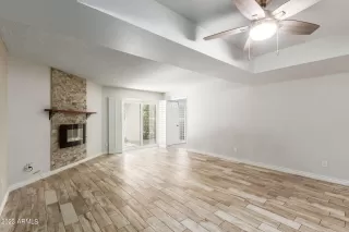 Photo #6: 6637273 Listing