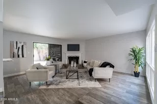 Photo #5: 6637469 Listing