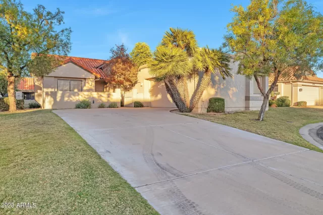 MLS: 6637489 Condo For Sale