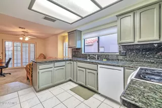 Photo #6: 6637489 Listing