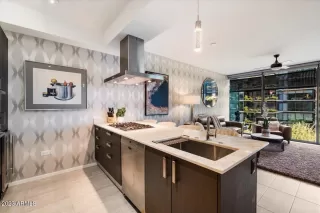 Photo #2: 6637571 Listing 