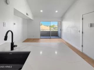 Photo #2: 6637771 Listing