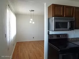 Photo #3: 6637927 Listing 
