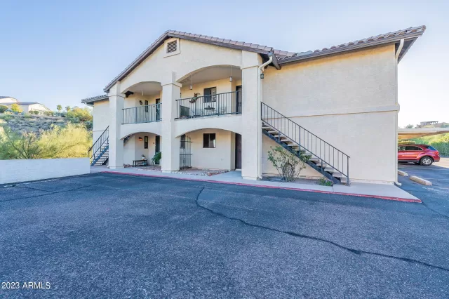 MLS: 6638115 Condo For Sale