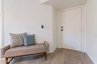 Photo #3: 6638115 Listing