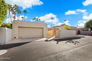 Photo #2: 6638203 Listing