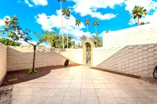 Photo #4: 6638203 Listing