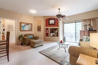 Photo #5: 6638369 Listing