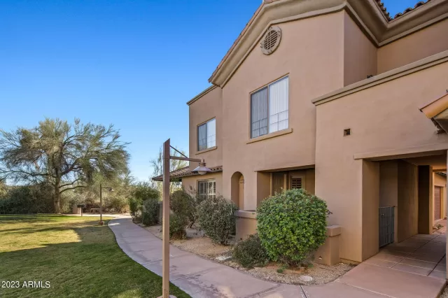 MLS: 6638766 Condo For Sale