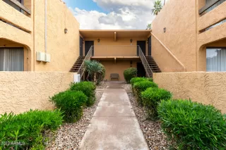 Photo #3: 6638898 Listing 