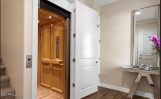 Photo #2: 6638949 Listing 