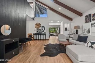 Photo #1: 6638961 Listing 