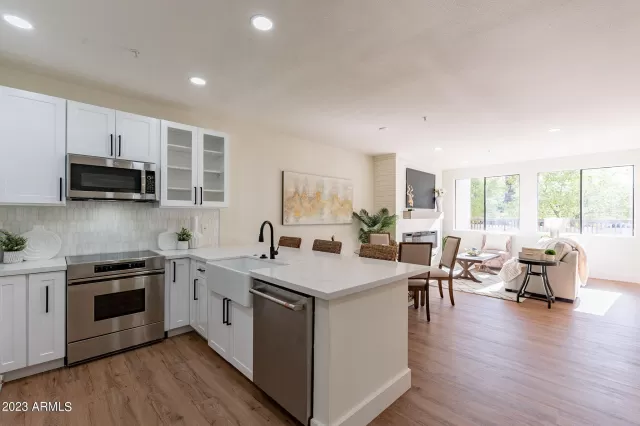 MLS: 6639003 Condo For Sale