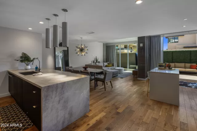 MLS: 6639094 Condo For Sale