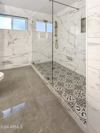 Photo #4: 6639371 Listing 