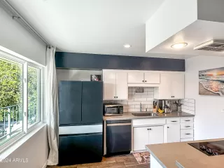 Photo #5: 6639371 Listing 