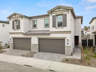 Photo #2: 6639825 Listing 