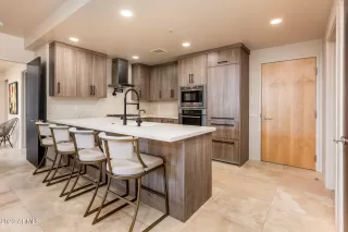 Photo #2: 6640026 Listing