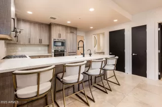 Photo #4: 6640026 Listing