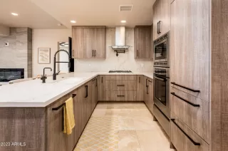 Photo #5: 6640026 Listing