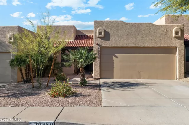 MLS: 6640082 Condo For Sale