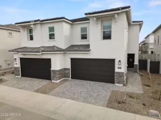 Photo #2: 6640131 Listing