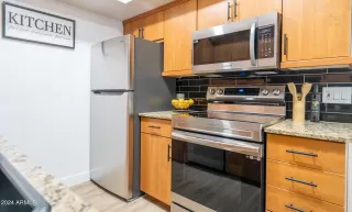 Photo #3: 6640144 Listing