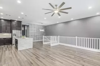 Photo #5: 6640429 Listing