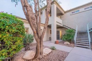 Photo #4: 6640662 Listing