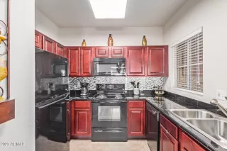 Photo #6: 6640721 Listing 