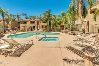 Photo #3: 6640742 Listing